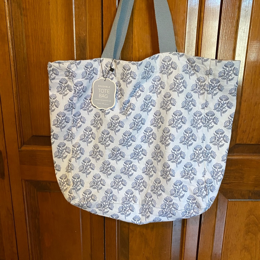 Blue and White Tote Bag Versatile Style- NWT & a FREE bracelet or EOS lip balm:)